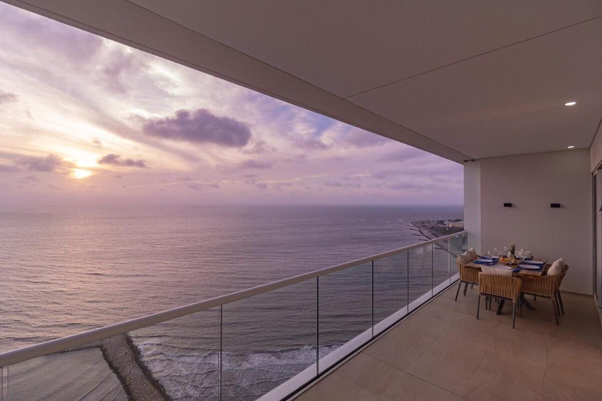 Luxury Ocean View Building H2 - Hyatt Apartment Cartagena