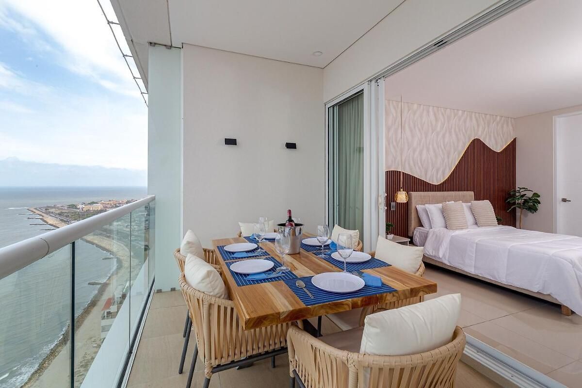 Luxury Ocean View Building H2 - Hyatt * Cartagena
